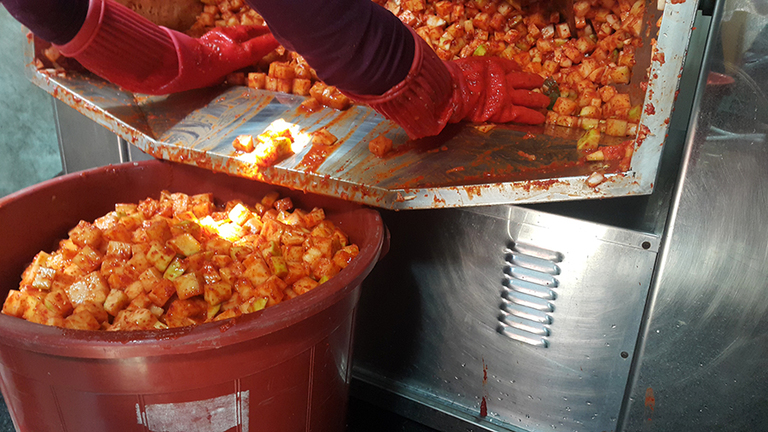 깍두기 담그는 날