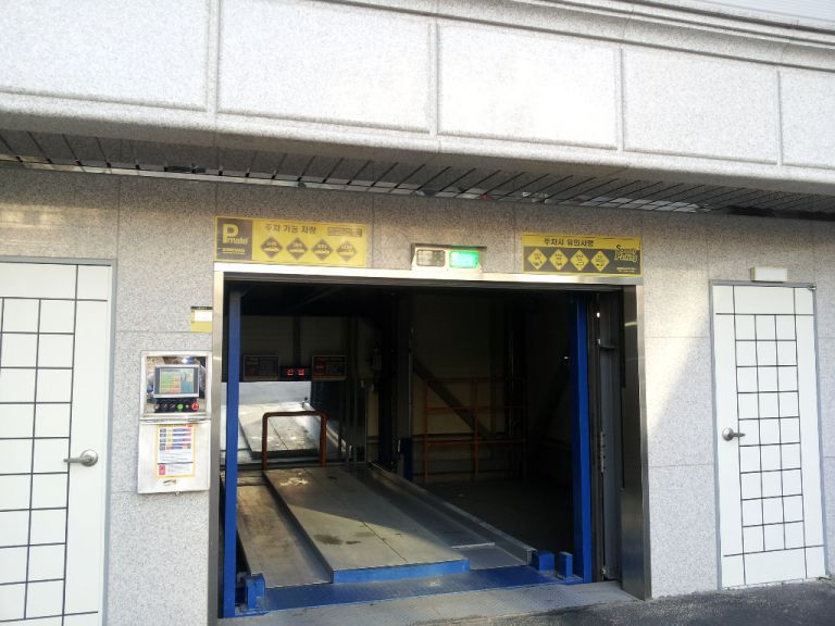 동시에 30대 입차 가능한 주차타워 건립..